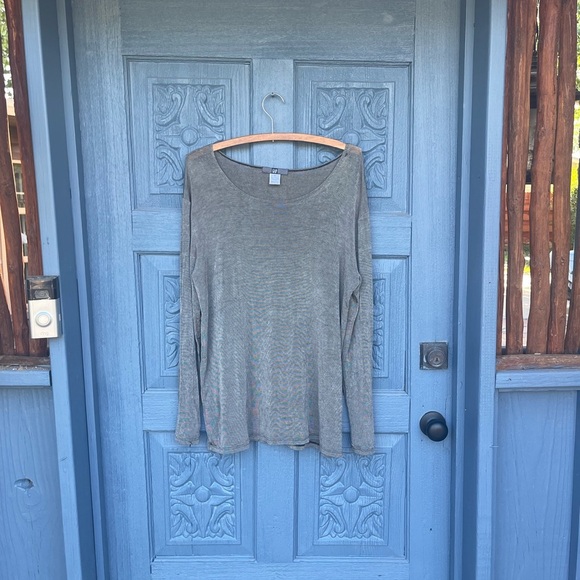 Gap Black and White ribbed lightweight flowy Long Sleeve Women's Top - Picture 3 of 5